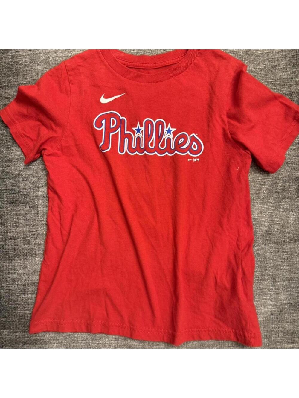 Nike red Phillies Bryce Harper tee